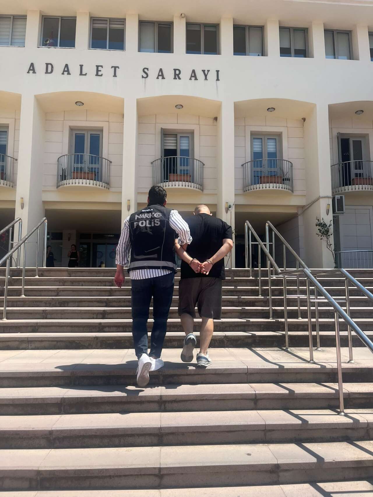 Bodrum’da Uyuşturucu Operasyonunda 2 Şüpheli Tutuklandı 2